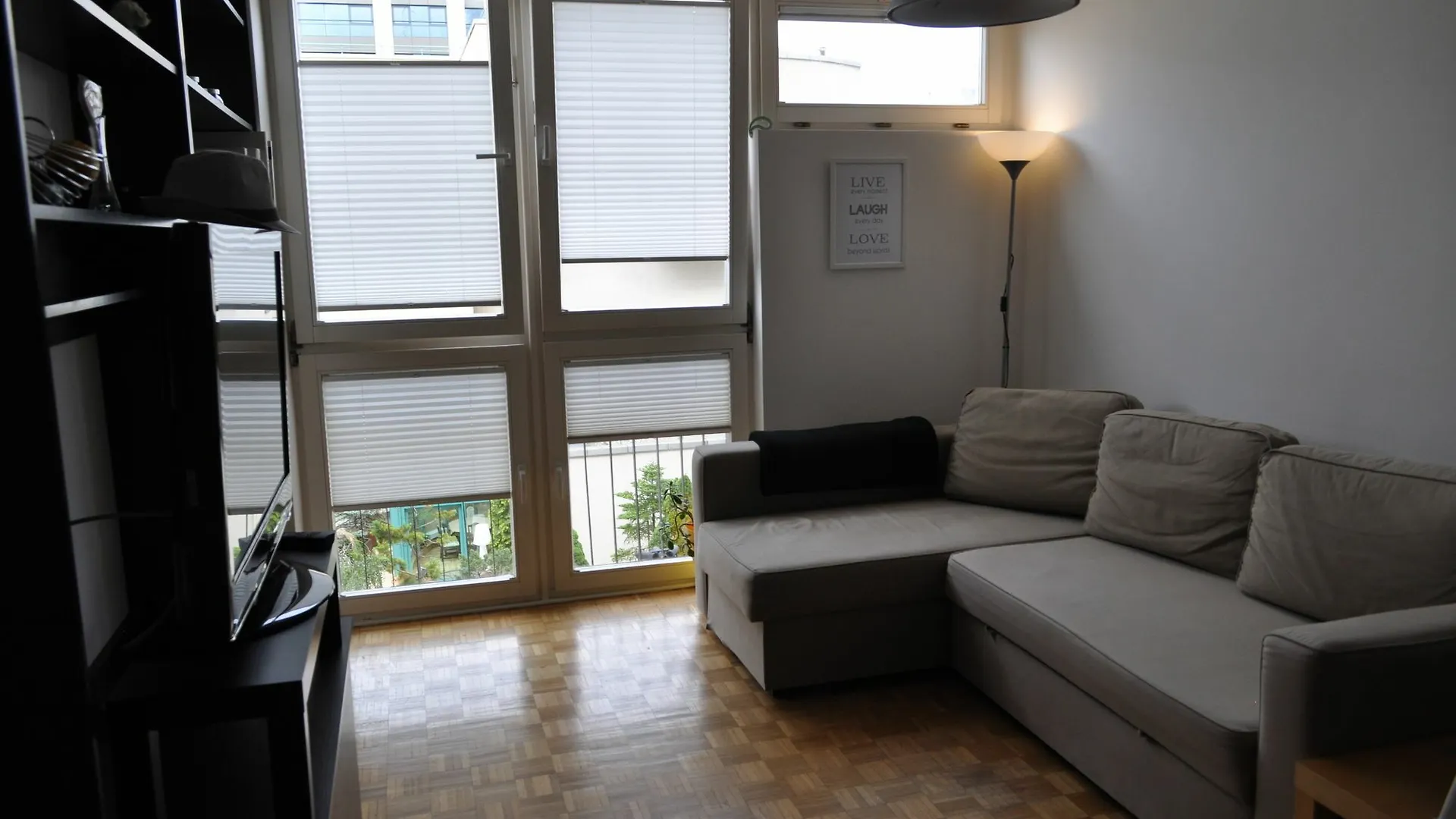 Blue Books Apartments Warsaw Poland